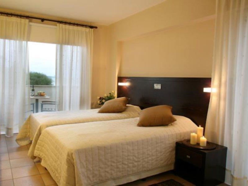 Andreas & Melanie Beach Hotel Гавернос-Бич Экстерьер фото
